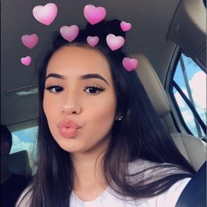 Meet your Posher, Gabriela